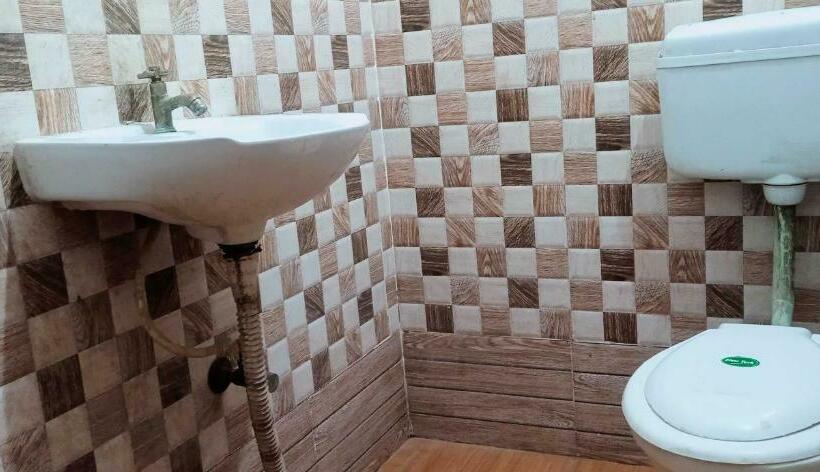 Трехместный Номер Классика, Oyo 81298  Galaxy