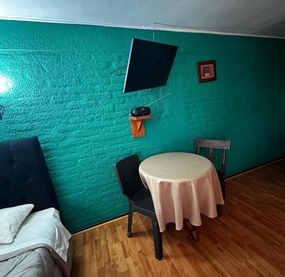 اتاق لوکس یک تخته, Residencial Colonial