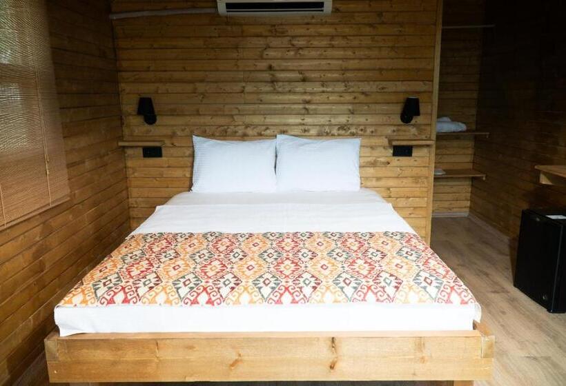 بنجلو قياسى مطل على البحر, Sarı Konak Butik Otel