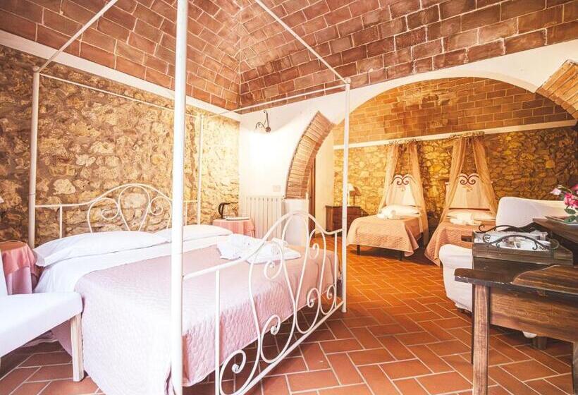 Четырехместный Номер Стандарт Вид на Сад, Relais Casale Il Poggetto Villa Paola