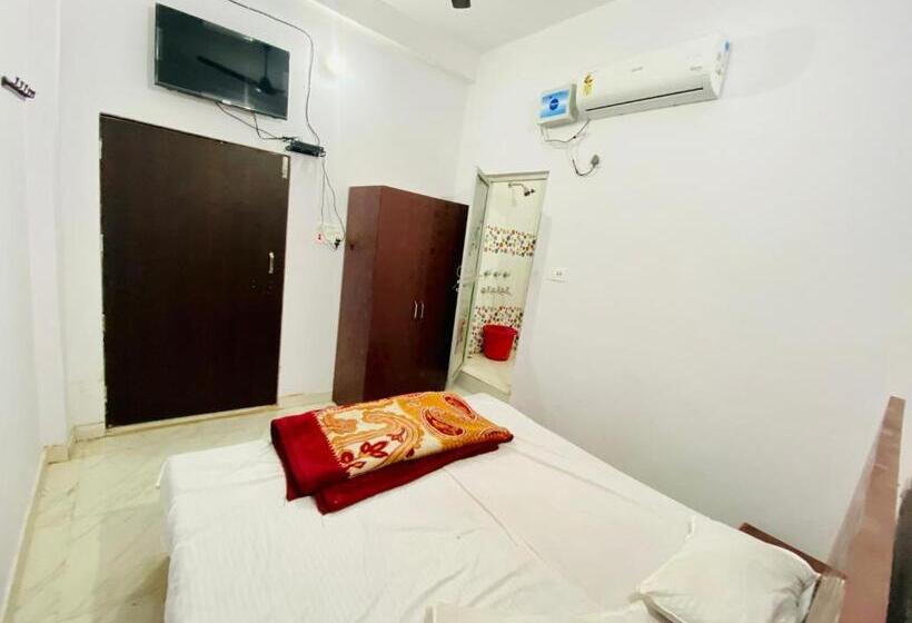 Номер Стандарт, Rita Shree Homestay At Ayodhya Highway