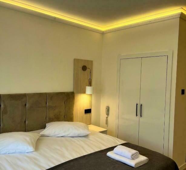 חדר סטנדרט, Golden Life Suite