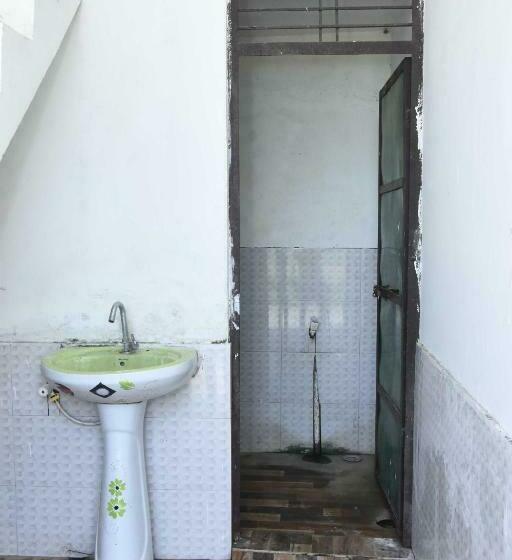 Трехместный Номер Классика, Spot On 81155 Tarun Guest House