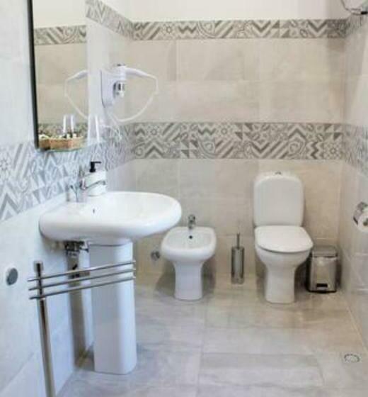 اتاق استاندارد سه نفره, Casa Onorato Fratelli Liggieri
