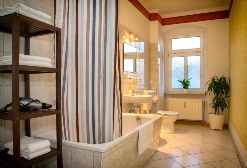 Апартаменты 2 Спальни, Aparthotel Mitte
