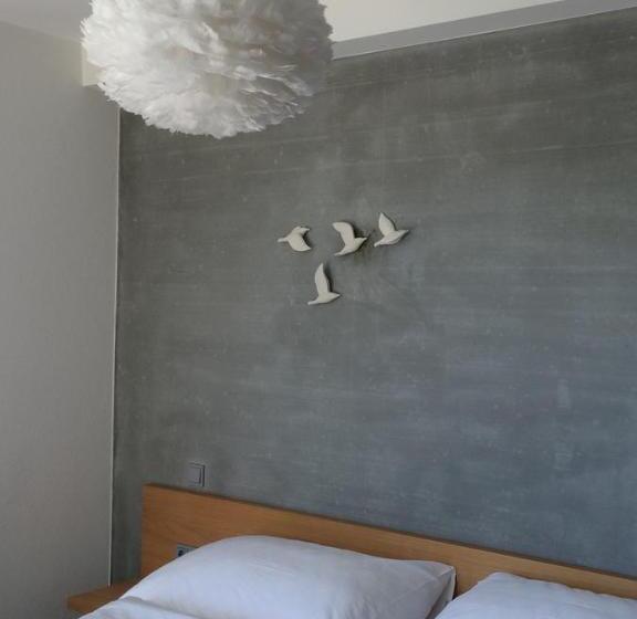 Апартаменты 1 Спальня с Террасой, Hewen Apartments
