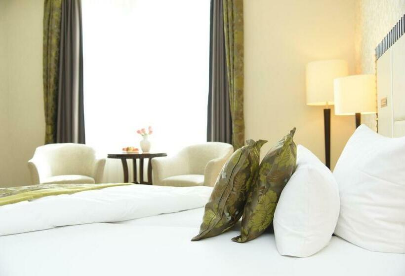 Quarto Classe Business, Kleiner Rosengarten