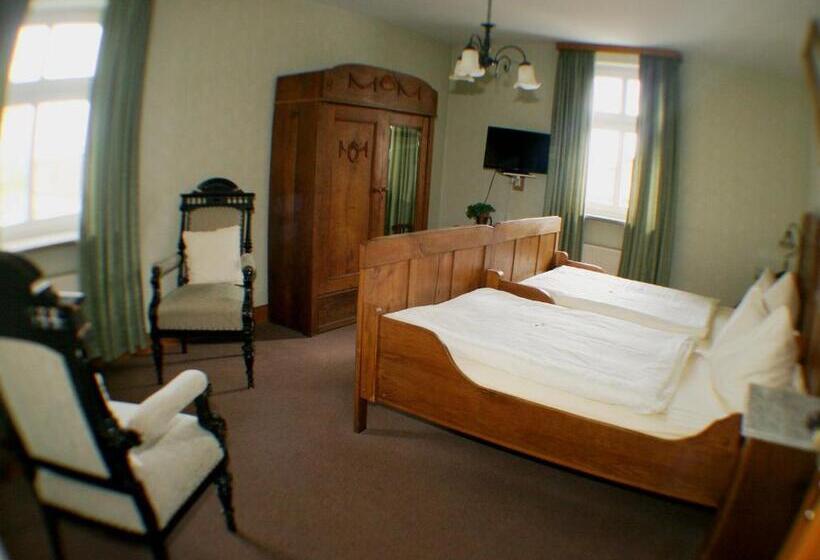 Номер Стандарт, Landgasthof Zur Krummen Linde