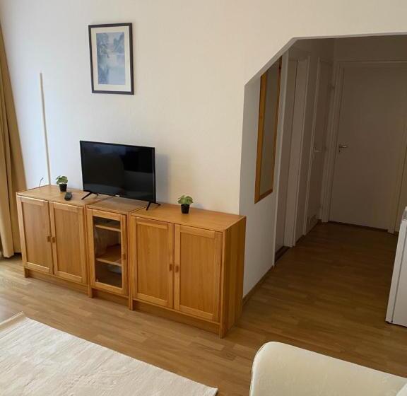 اتاق استاندارد چهار تخته, Global Apartmanház
