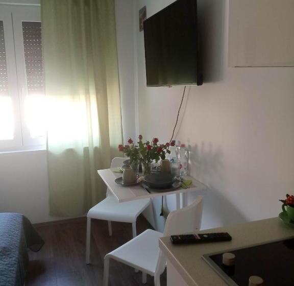 Студия Стандарт, Harmónia Apartman Balatonföldvár