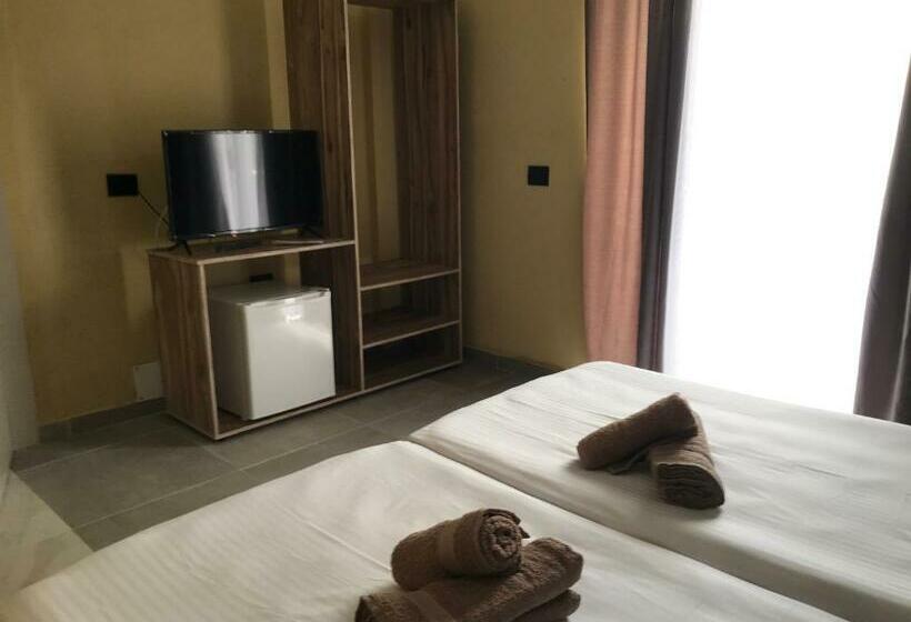 スイート（家族用）, Te Bujtina Hotel&restaurant