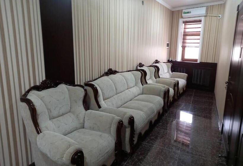 اتاق استاندارد, Khamza Hostel