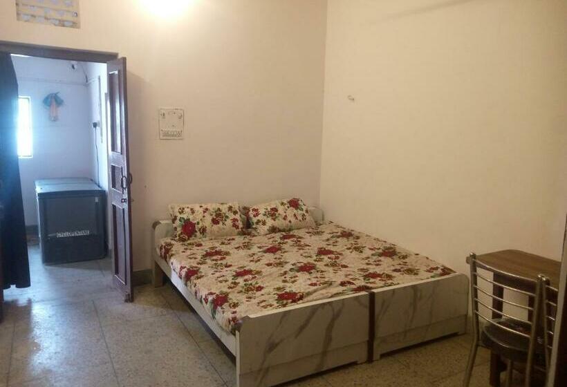 اتاق لوکس, Travel Hostel In Heart Of Kanpur