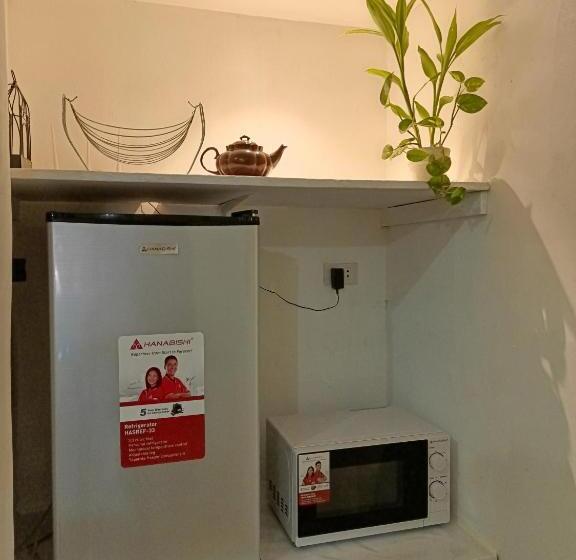 패밀리 방갈로, Elisha S Guest House