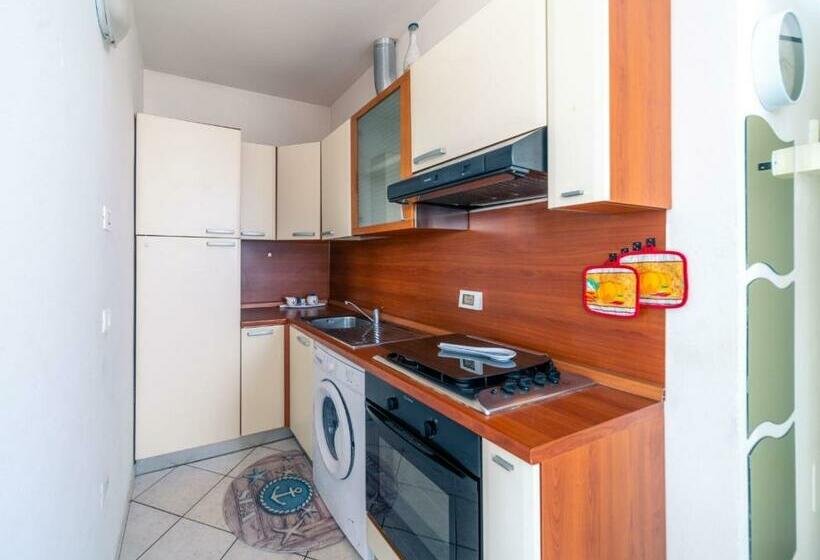 Апартаменты 1 Спальня, Residence Alessandra