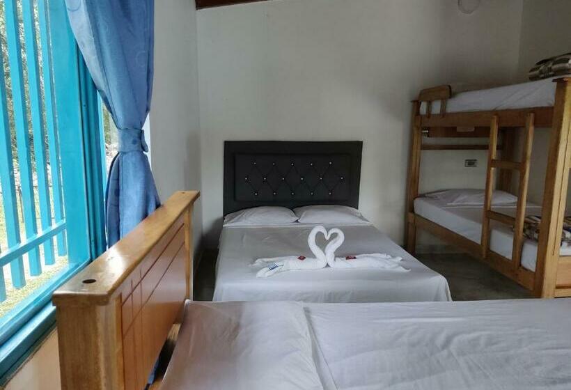 家庭间, Hosteria Puerta Del Nus