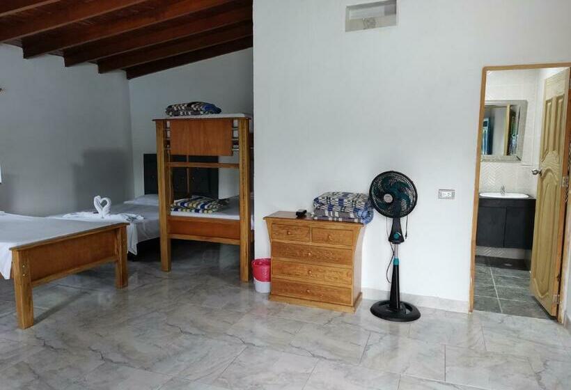 Семейный Номер, Hosteria Puerta Del Nus