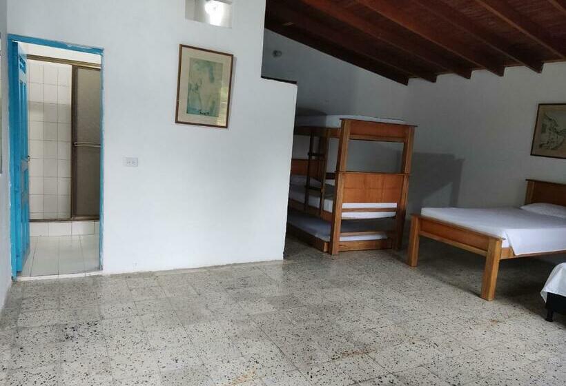 Семейный Номер, Hosteria Puerta Del Nus