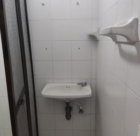 家庭间, Hosteria Puerta Del Nus