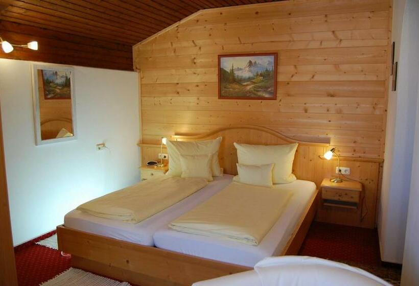 Quarto Estandar com Sacada, Pension   Heidelberg