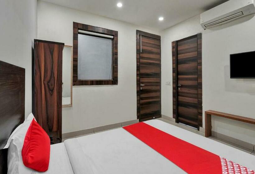 三人经典房间, Flagship Hotel King S