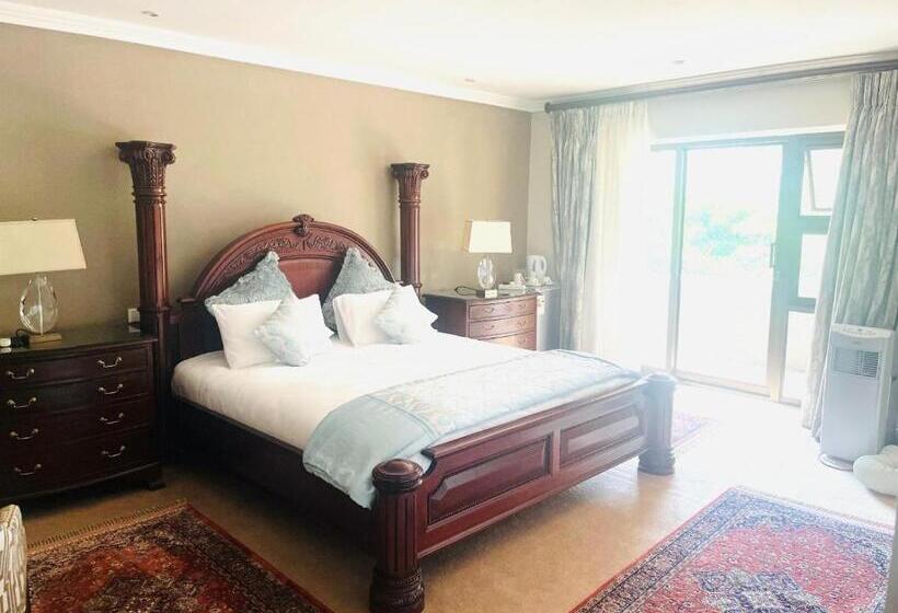 اتاق لوکس, Bophirima Boutique