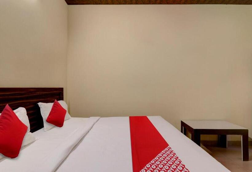トリプルクラシックルーム, Kanha Inn