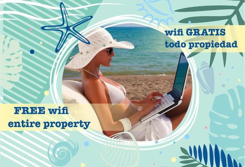 سوییت, Vacation Studios With Rooftop Pool, Beach Club, Restaurants   Playa Los Corales