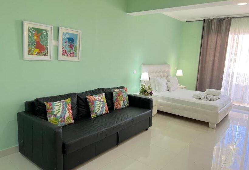 سوییت, Vacation Studios With Rooftop Pool, Beach Club, Restaurants   Playa Los Corales
