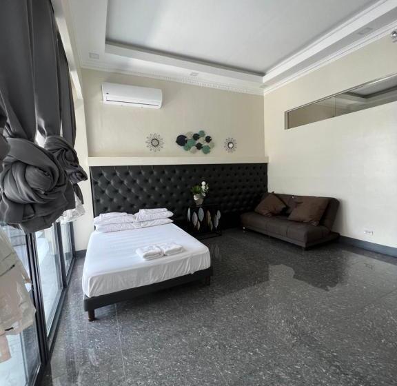 디럭스 스튜디오, Dampa Poolside Events & Accommodation