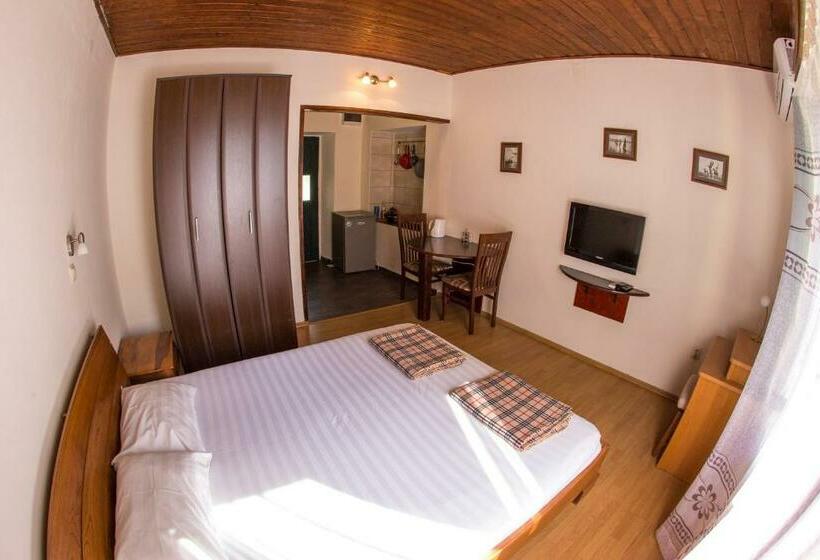 آپارتمان 1 خوابه, Apartments Kole