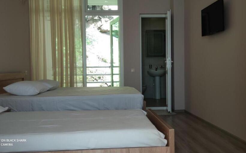 اتاق راحتی سه تخته, Guest House Palma