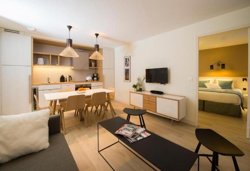 2 Bedroom Family Apartment with Views, Le Génépy   Appart Hôtel De Charme