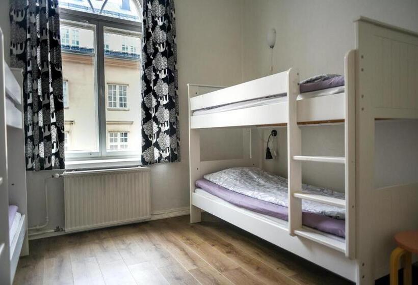 Łóżko we Wspólnym Pokoju, Hostel Diana Park