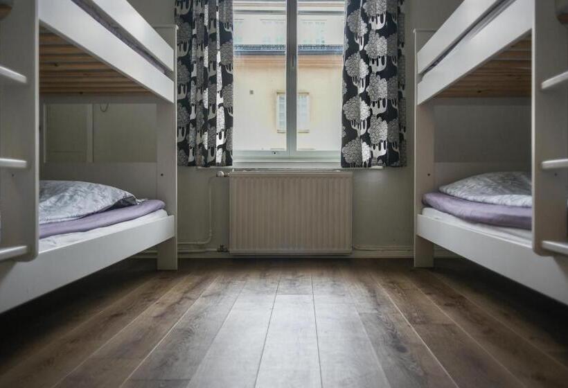 Кровать в Общей Комнате, Hostel Diana Park