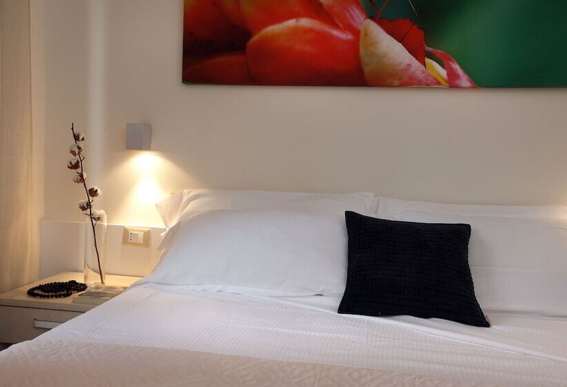 Апартаменты 1 Спальня, Mariposa Apartments
