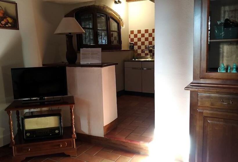 Дом 2 Спальни, Villa La Nussa