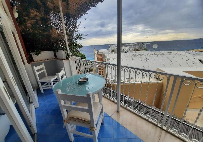 Quarto Estandar Vista Mar Lateral, Villa La Tartana