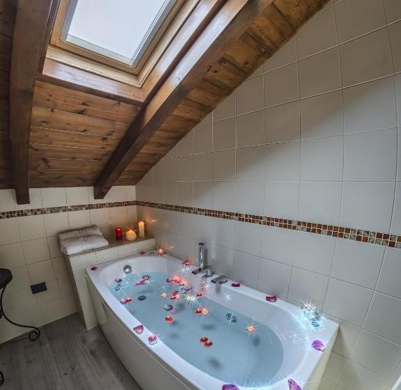 Апартаменты 3 Спальни, Villa Vinicia, Pool, Jacuzzi, Airco