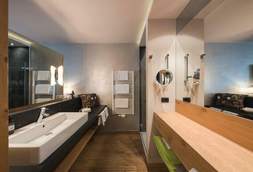Номер Deluxe с Балконом, La Maiena Meran Resort