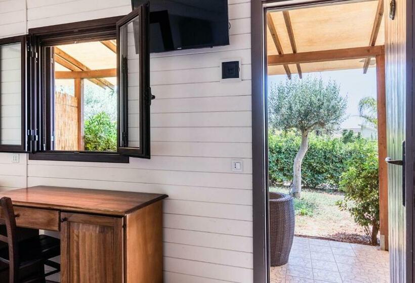 اتاق استاندارد چهار تخته, Villa Felicia