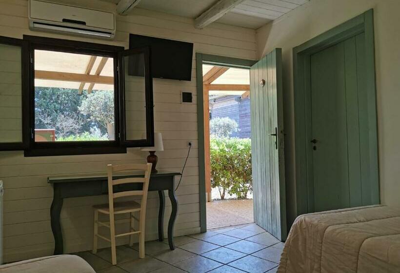 اتاق استاندارد چهار تخته, Villa Felicia