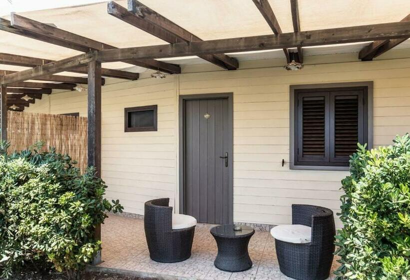 اتاق استاندارد چهار تخته, Villa Felicia