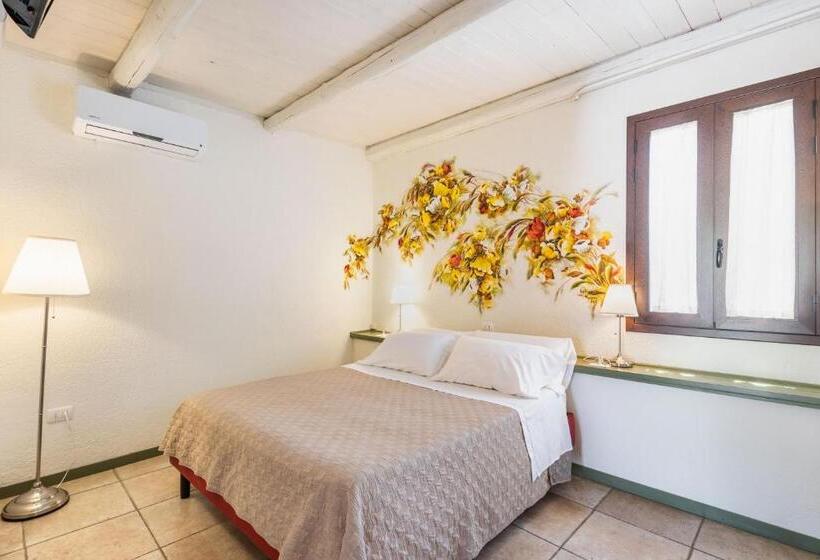 اتاق استاندارد چهار تخته, Villa Felicia