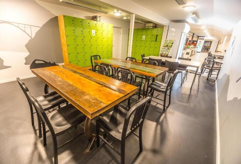 Номер Стандарт Вид на Озеро, Haka House Queenstown Lakefront