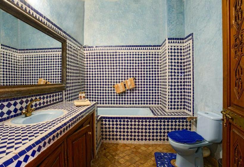 Habitación Estándar, Riad Lakhdar