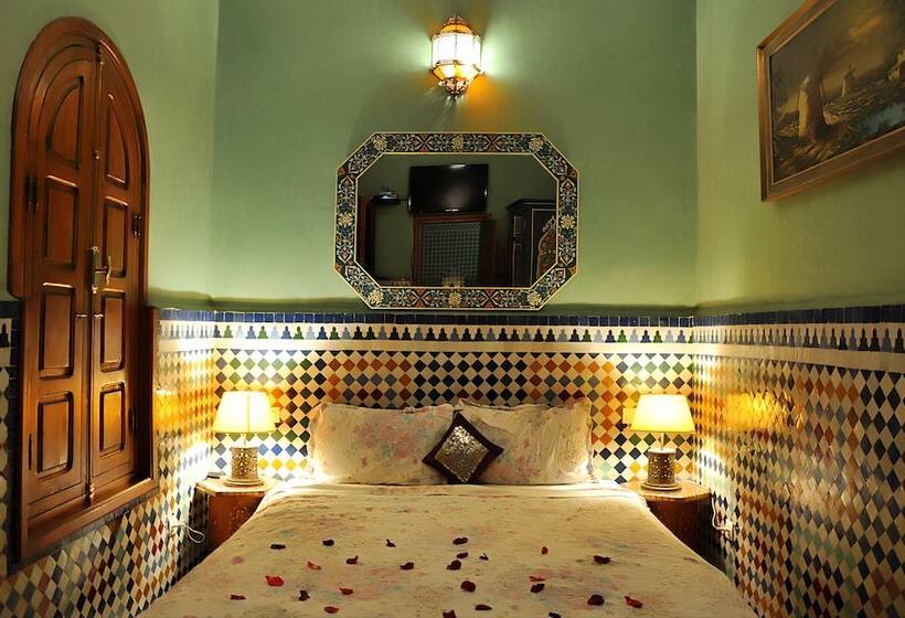 Habitación Estándar, Riad Lakhdar