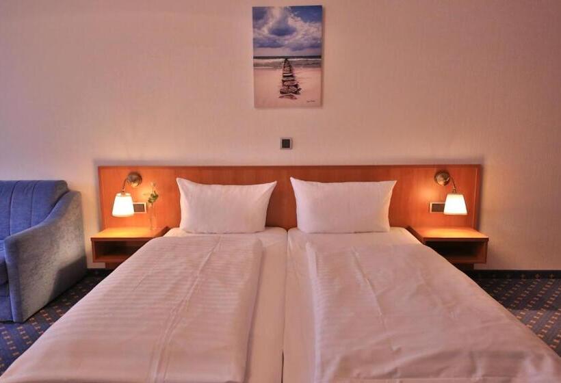 家庭间, Acqua Strande Yachthotel & Restaurant