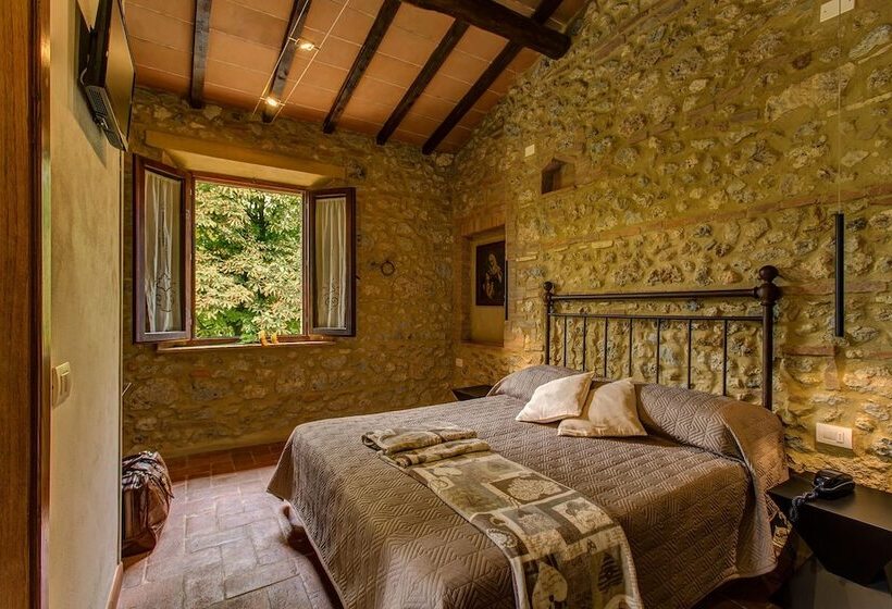 اتاق استاندارد سه نفره, Agriturismo Casanova Di Pescille