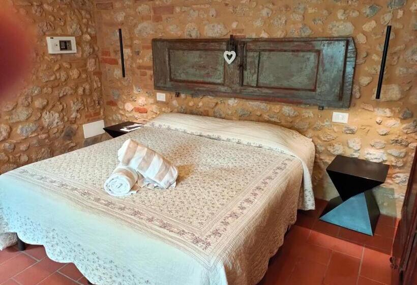 اتاق استاندارد سه نفره, Agriturismo Casanova Di Pescille